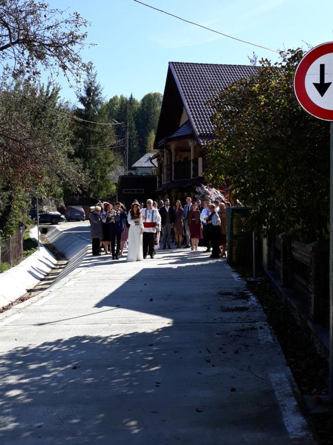 Karisma Kriss Hotel Сучевица Екстериор снимка